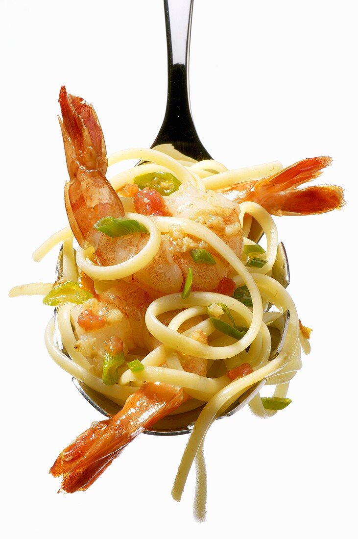Linguine with shrimps on a spoon