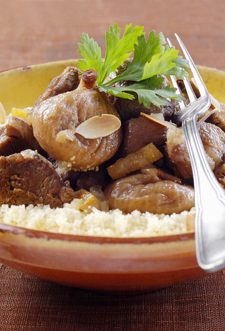 Tajine mit Feigen und Aprikosen