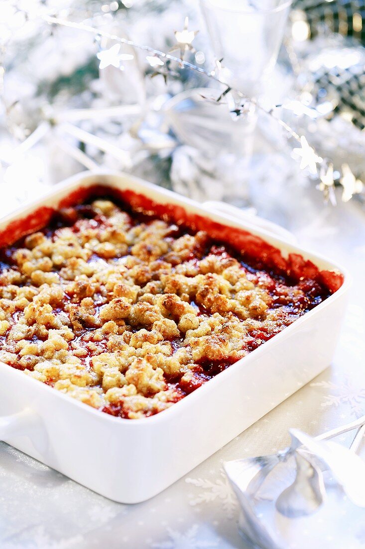 Strawberry crumble