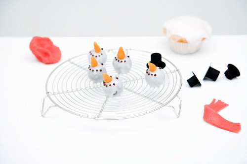 Snowman muffins