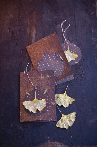 Gold and brown gingko greetings cards