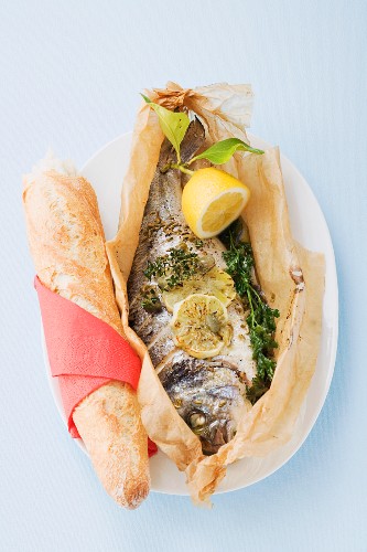 Pesce al cartoccio (fish baked in parchment paper, Italy)