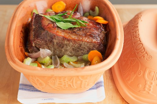Roast beef in a terracotta pot