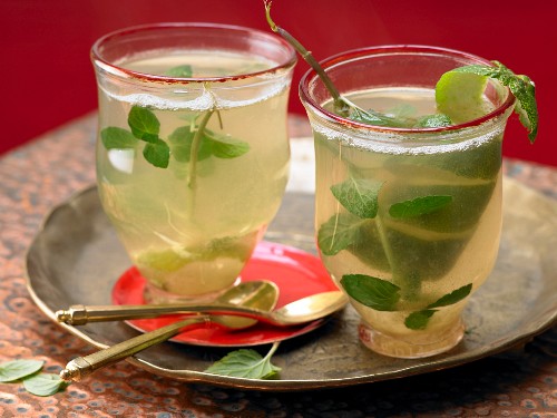 Cardamon and mint tea wth lime peel