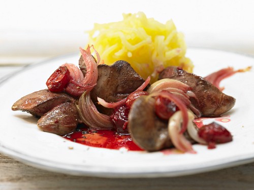 Poultry livers with shallots, cherries and balsamic sauce