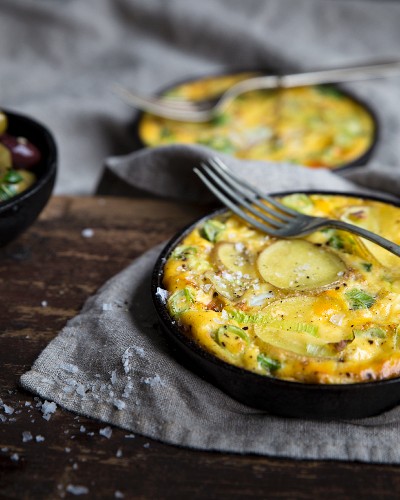Potato omelette with onions and leeks