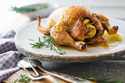 Slow-cooked garlic chicken with lemon