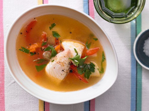 Quick fish soup with red pepper