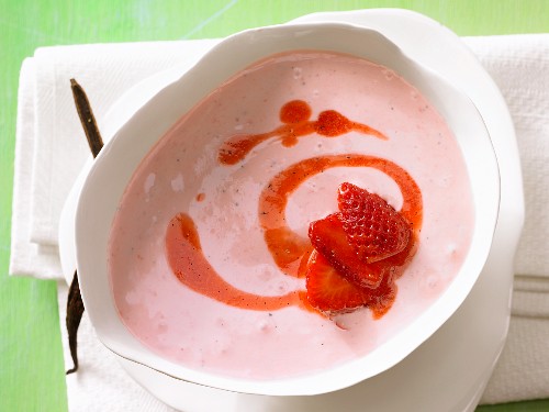 Cold strawberry soup