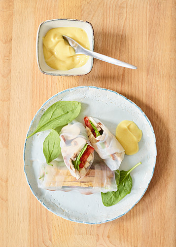 Summer rolls with turmeric mayonnaise