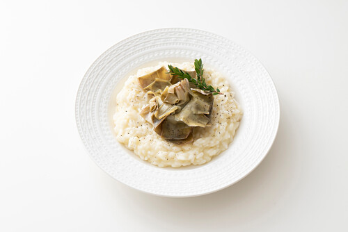 Prosecco risotto with artichoke hearts