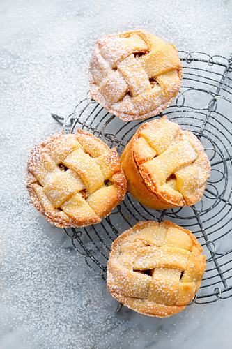 Apple pie muffins with lattice tops