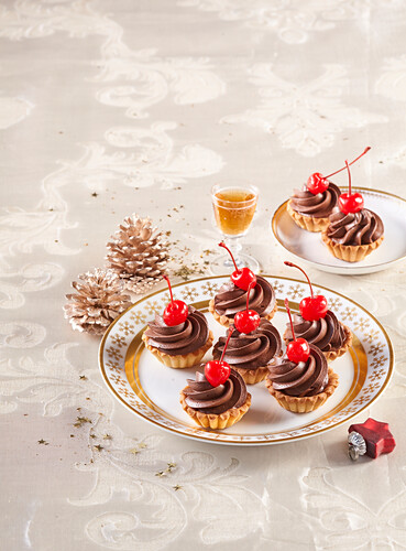 Parisian Christmas sweets with chocolate