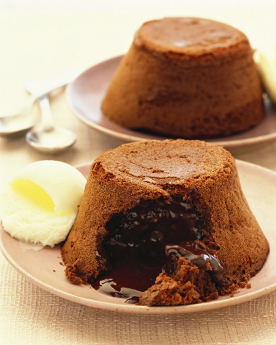 Chocolate Fondant Pudding mit Joghurt-Kardamom-Eis