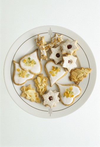 Christmas biscuits in nut pastry