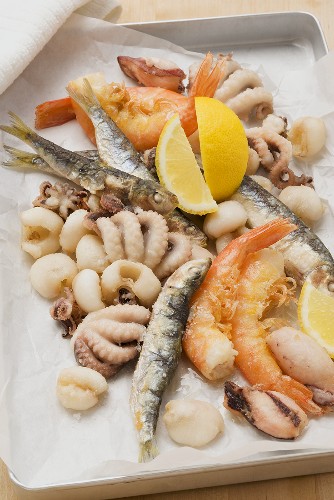 Fritto misto (Frittierte Meeresfrüchte, Italien)