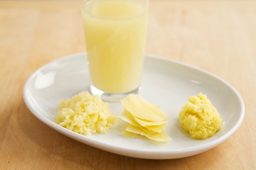 Ginger juice, sliced ginger and grated ginger