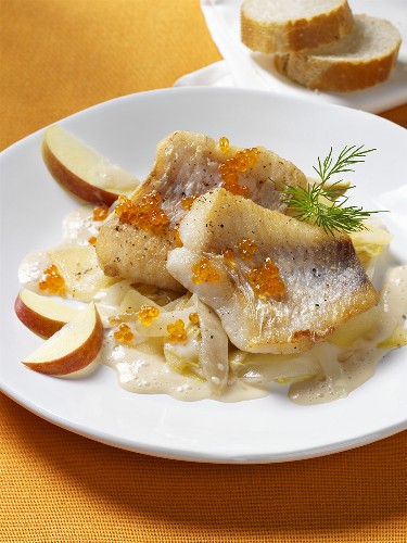 Fried redfish fillets with apples and caviar