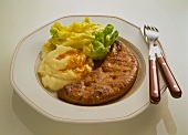 Veal Liver with Puree and Green Salad