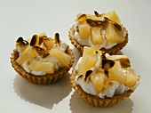 Tartlets with almond meringue & pineapple