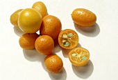 Ganze & halbe Kumquats