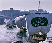 Seit Jahrhunderten wird Portwein über den Douro transportiert