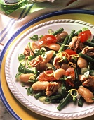 Bean and tomato salad with tuna