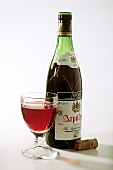 Spanischer Rioja in Glas & Flasche