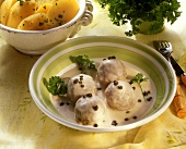 Königsberger meatballs, with parsley potatoes