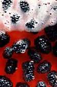 Blackberry punch (close-up)