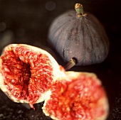 Figs, halved and whole