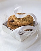 Chocolate Chip Cookies als Geschenk verpackt