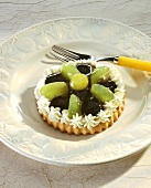 Cream cheese and grape tartlet