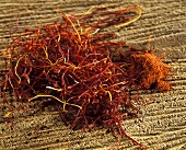 Saffron threads and powder