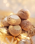 Cinnamon balls