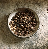 Mixed peppercorns in a bowl