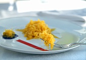 Egg threads, egg yolk dessert (Fios de ovos)