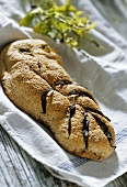 Wholemeal bread with herbs
