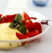 Fresh strawberries with vanilla cream