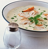 Creamed herb soup with Schillerlocken