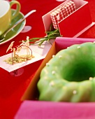 Gift wrappings: cake box and red box