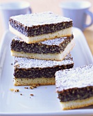 Poppy seed cake with icing sugar