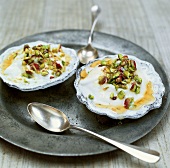 Yaourti (yoghurt with honey and pistachios, Greece)