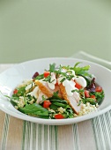 Couscous-Salat mit geräucherter Hähnchenbrust und Rucola