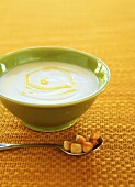 Kartoffelcremesuppe mit Olivenöl