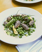 Pea and asparagus panachée with morels