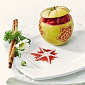 Apple stuffed with cranberries