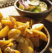 Arabischer Kartoffelsalat mit Kurkuma und Koriander