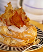 Croustillant in brik pastry, filled with banana cream