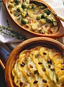 Kohlrabi and potato gratin and Brussels sprout gratin